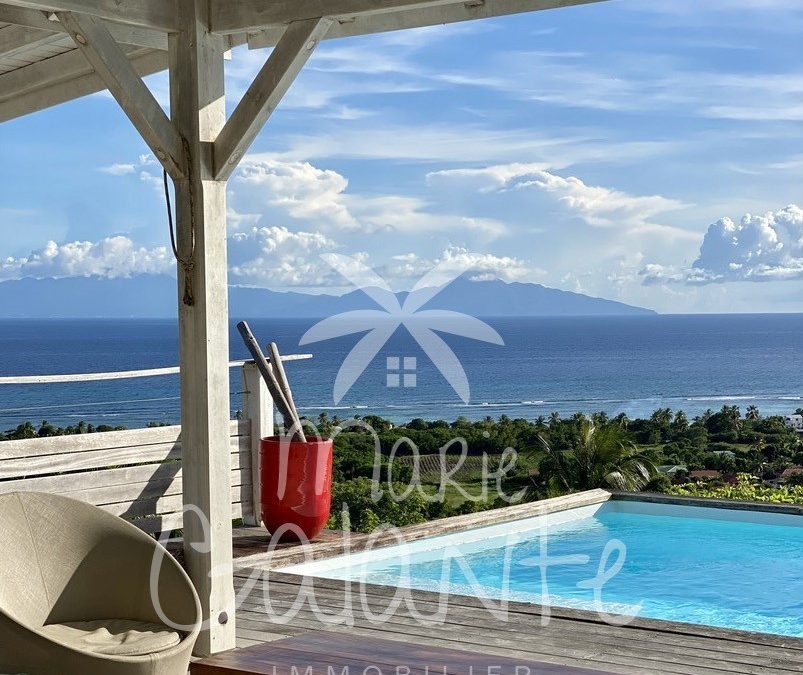 Sous compromis – Villa avec piscine – Splendide vue mer à 180 °
